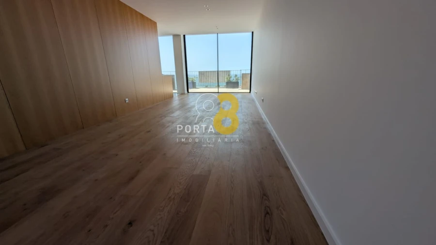 Apartamento T3 para Arrendamento em Canidelo Foto 3
