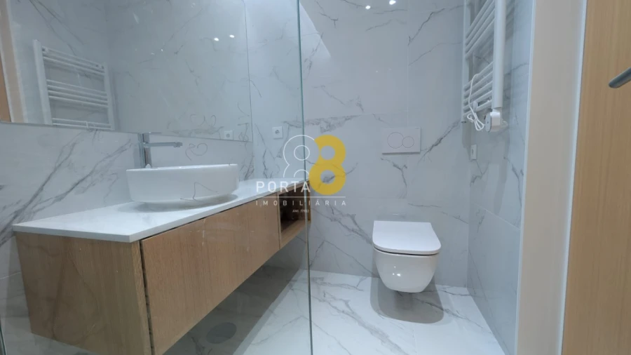 Apartamento T3 para Arrendamento em Canidelo Foto 10