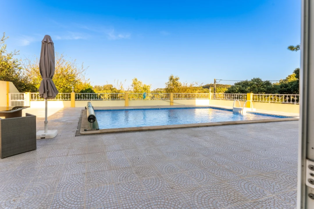 Moradia T5 para Venda em Peral Foto 69