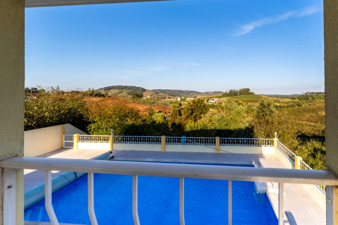 Moradia T5 para Venda em Peral Foto 38