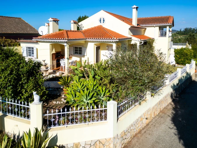 Moradia T5 para Venda em Peral Foto 61