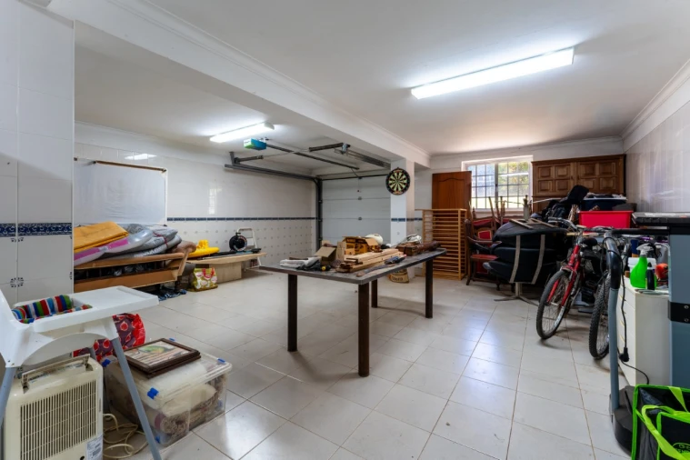 Moradia T5 para Venda em Peral Foto 39