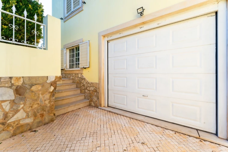 Moradia T5 para Venda em Peral Foto 42