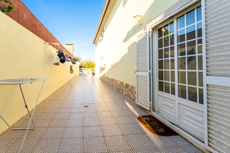 Moradia T5 para Venda em Peral Foto 41