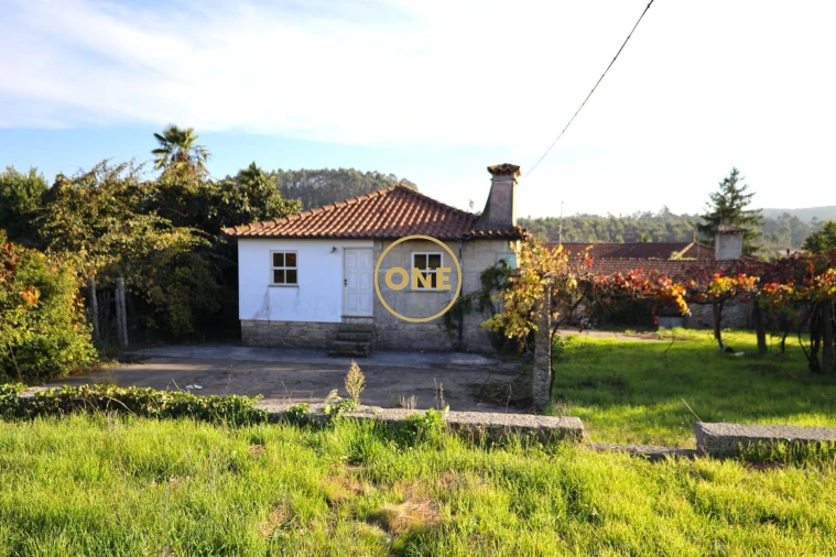 Moradia T3 para Venda em Gondifelos, Cavalões e Outiz Foto 9