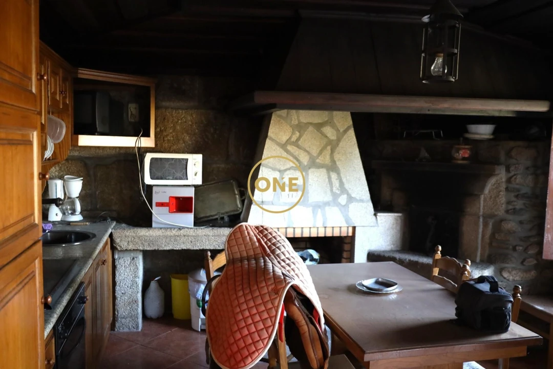 Moradia T3 para Venda em Gondifelos, Cavalões e Outiz Foto 12