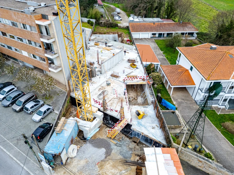 Apartamento T2 para Venda em Cidade da Maia Foto 29