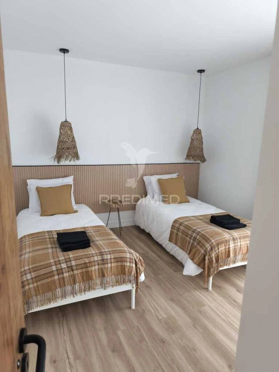 Moradia T4 para Venda em Anta e Guetim Foto 6