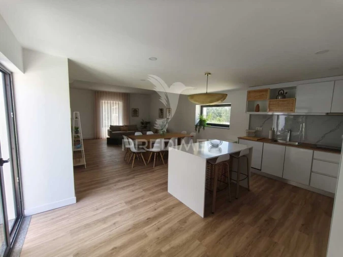 Moradia T4 para Venda em Anta e Guetim Foto 17