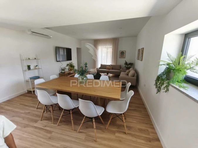 Moradia T4 para Venda em Anta e Guetim Foto 1