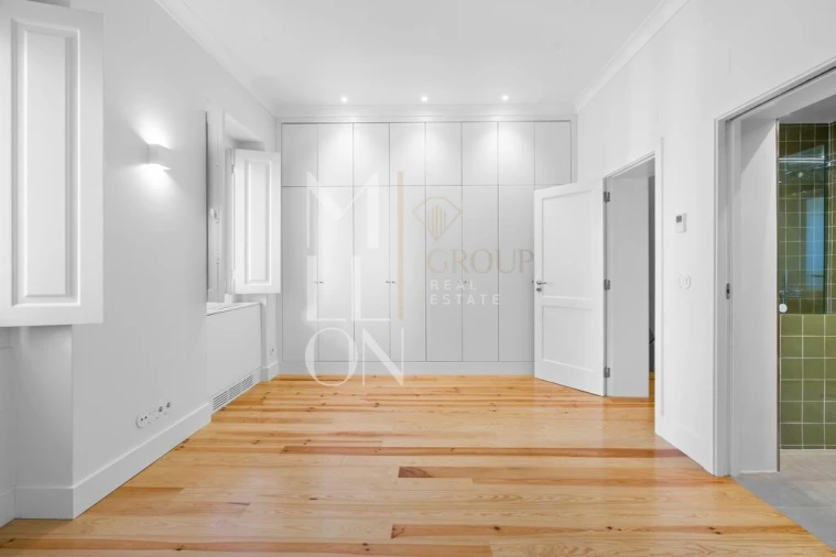 Prédio para Venda em Agualva e Mira-Sintra Foto 12