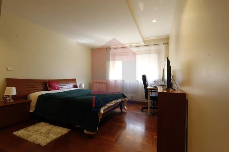 Apartamento T3 para Venda em Vila Verde e Barbudo Foto 18