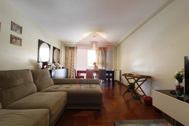 Apartamento T3 para Venda em Vila Verde e Barbudo Foto 3