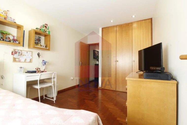Apartamento T3 para Venda em Vila Verde e Barbudo Foto 22