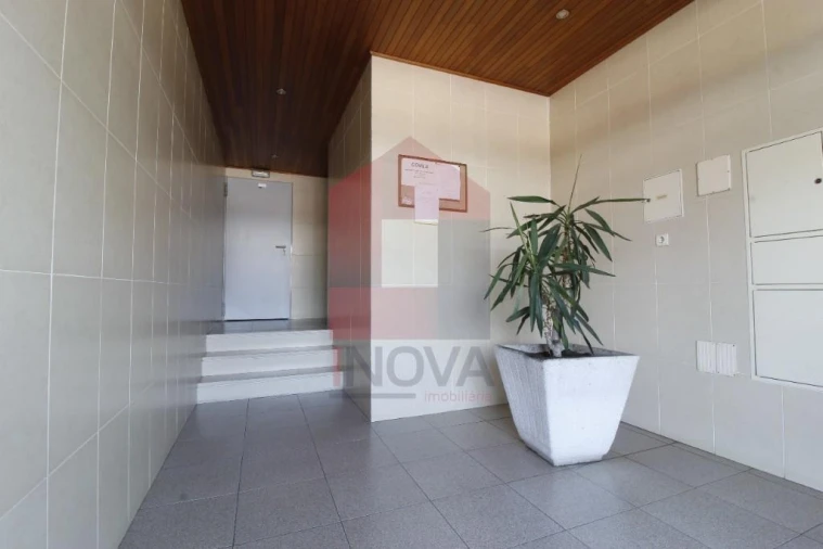Apartamento T3 para Venda em Vila Verde e Barbudo Foto 23