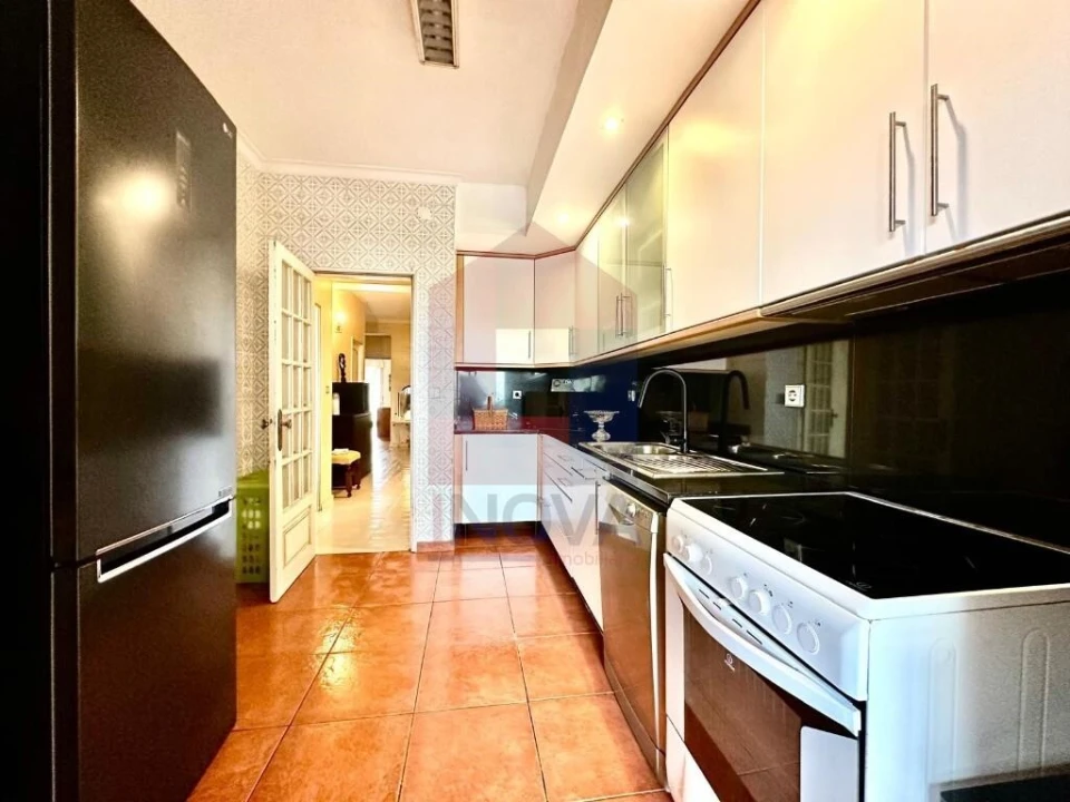 Apartamento T2 para Venda em Vila Verde e Barbudo Foto 10