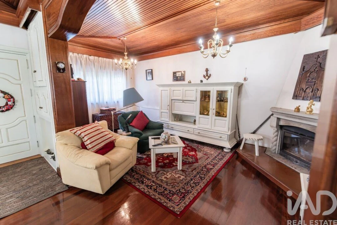 Moradia T5 para Venda em Santa Comba Foto 17