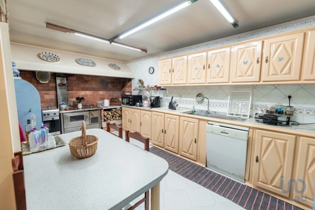 Moradia T5 para Venda em Santa Comba Foto 13