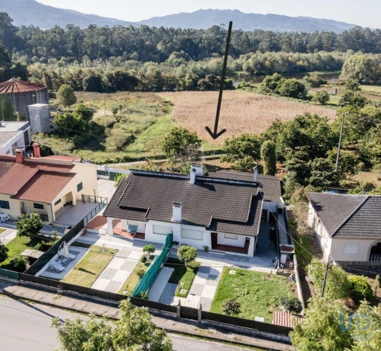 Moradia T5 para Venda em Santa Comba Foto 3