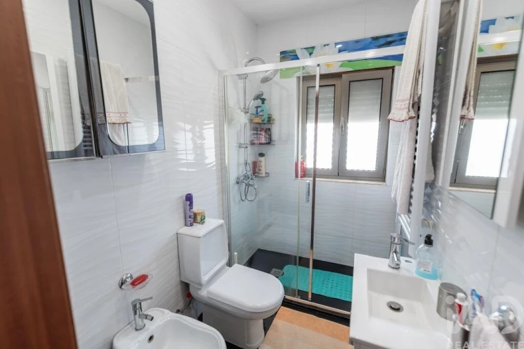 Moradia T5 para Venda em Santa Comba Foto 26