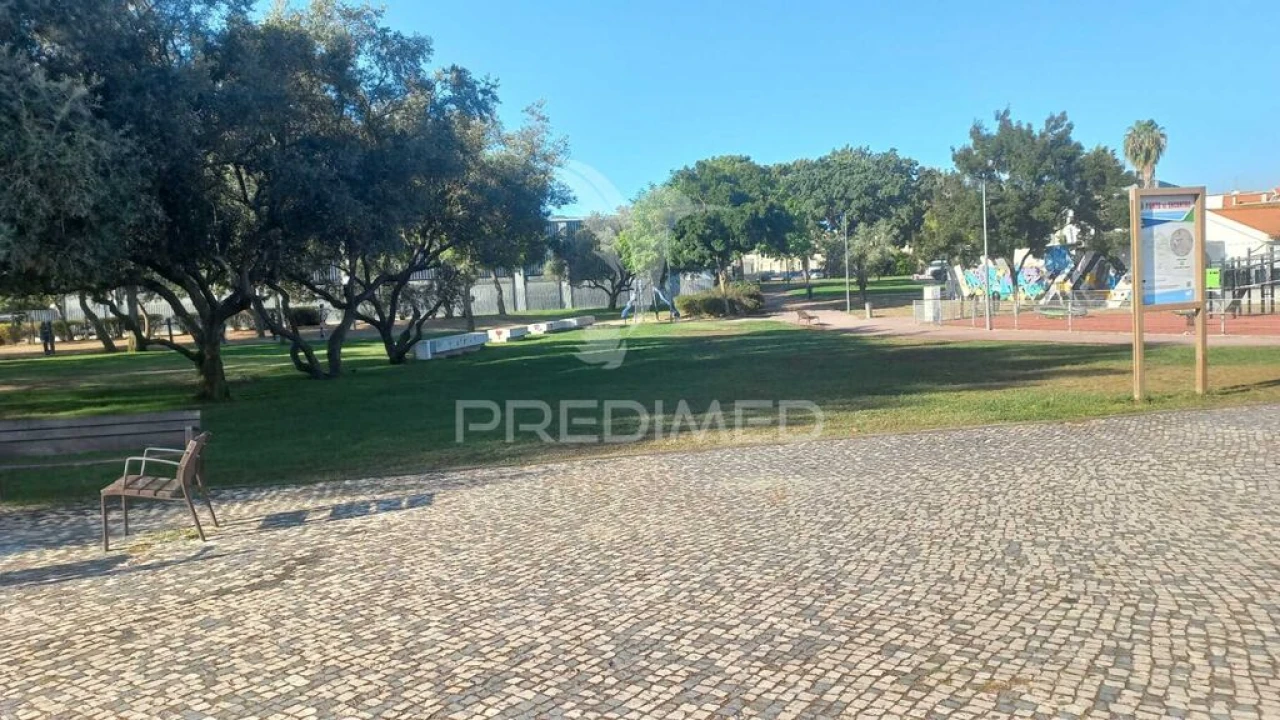Moradia T3 para Venda em Amora Foto 2