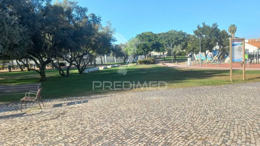 Moradia T3 para Venda em Amora Foto 2
