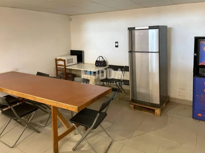 Armazém para Arrendamento em Lourosa Foto 3
