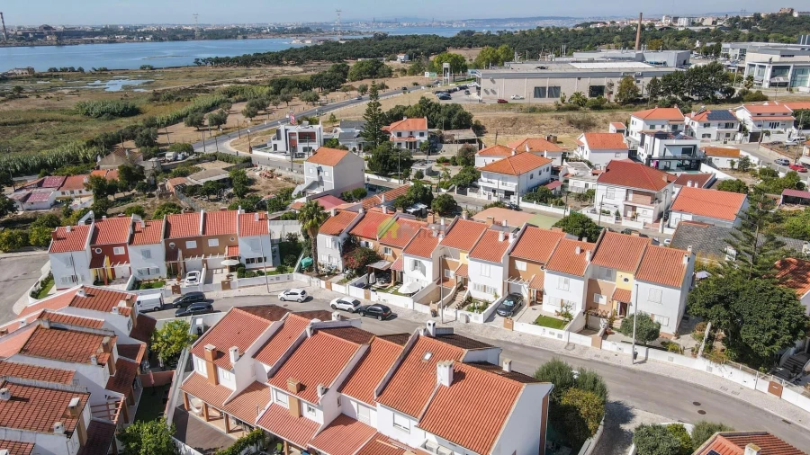 Moradia T4 para Venda em Palhais e Coina Foto 66