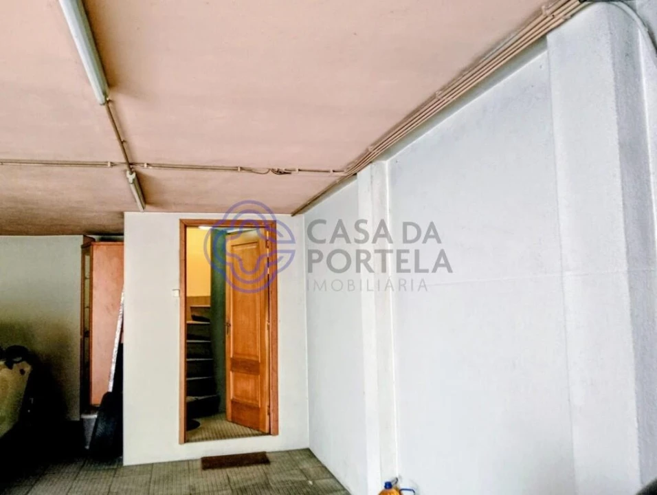 Moradia T3 para Venda em Baguim do Monte (Rio Tinto) Foto 2