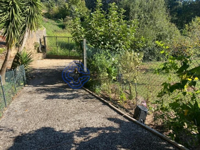 Terreno para Venda em Escapães Foto 23