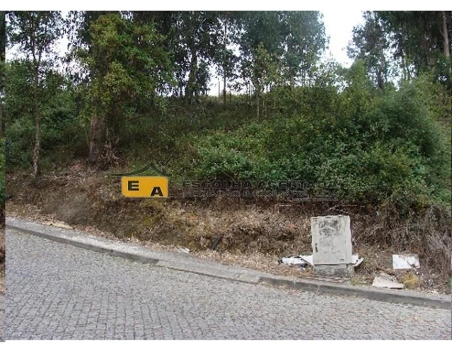 Terreno para Venda em Fânzeres e São Pedro da Cova Foto 1