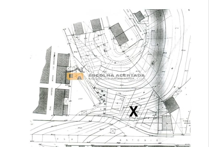 Terreno para Venda em Fânzeres e São Pedro da Cova Foto 4