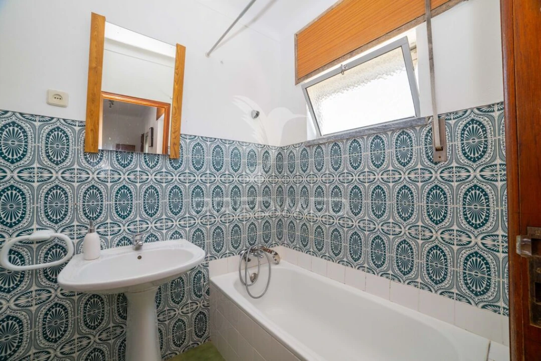 Apartamento para Venda em Bacelo e Senhora da Saúde Foto 8