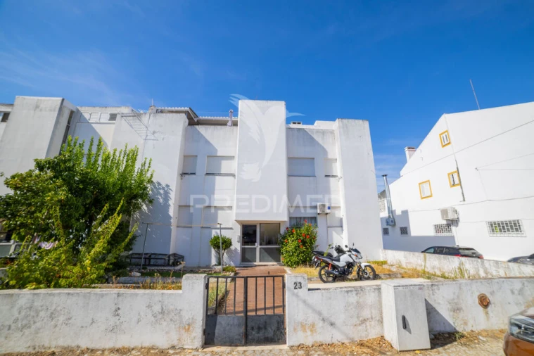 Apartamento para Venda em Bacelo e Senhora da Saúde Foto 3