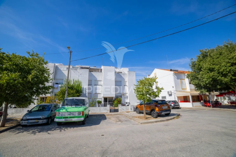 Apartamento para Venda em Bacelo e Senhora da Saúde Foto 2