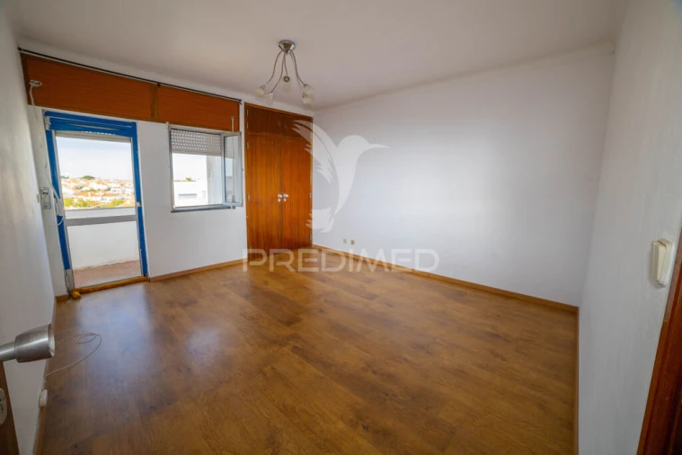 Apartamento para Venda em Bacelo e Senhora da Saúde Foto 5