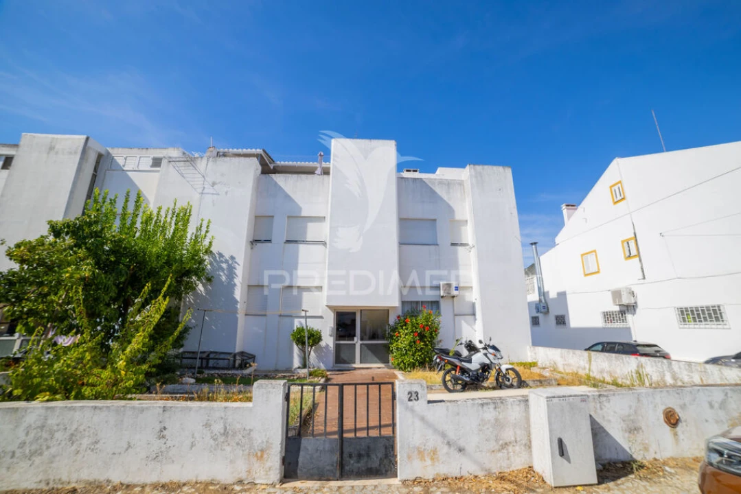 Apartamento para Venda em Bacelo e Senhora da Saúde Foto 3