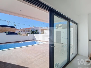 Moradia T4 para Venda em Portimão