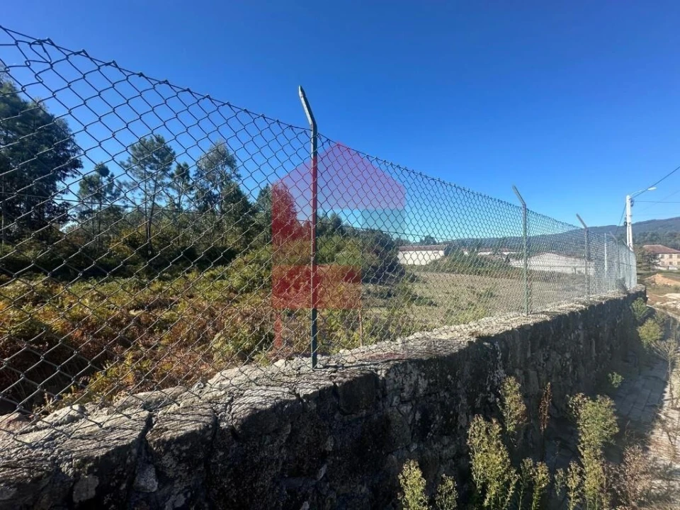 Terreno para Venda em Coucieiro Foto 9