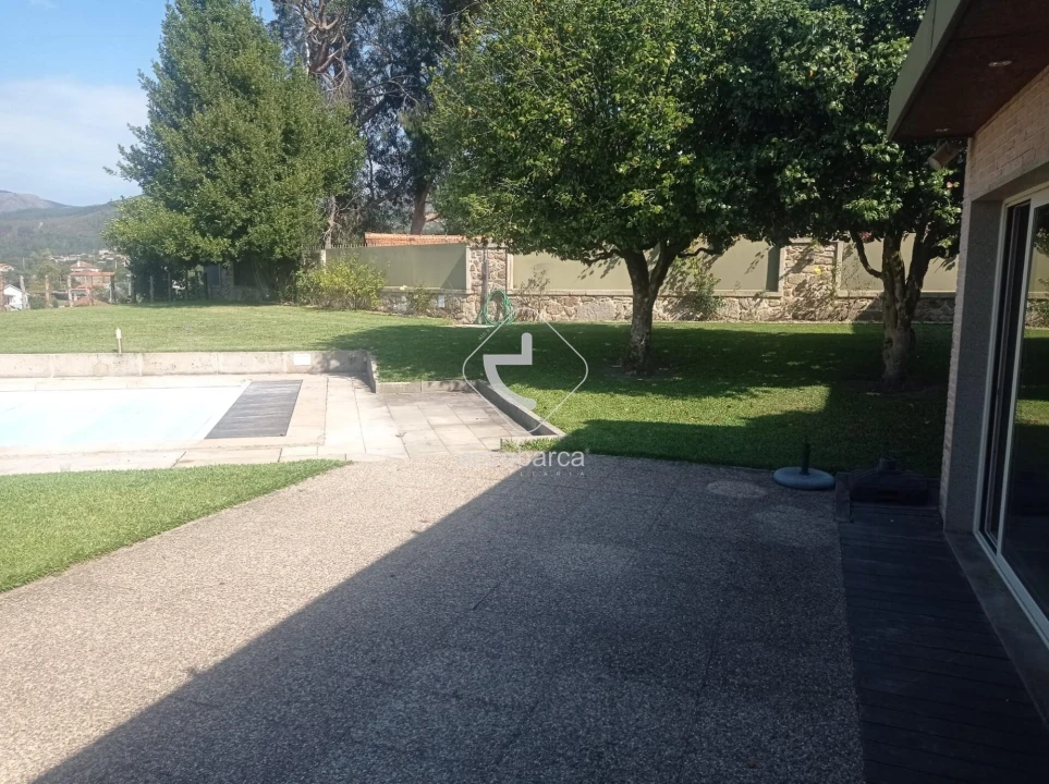 Quinta T6 para Venda em Cerdal Foto 21