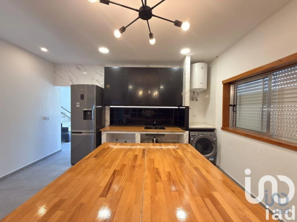 Moradia T4 para Venda em Lavos Foto 5