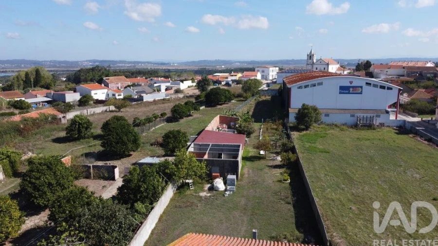 Moradia T4 para Venda em Lavos Foto 30