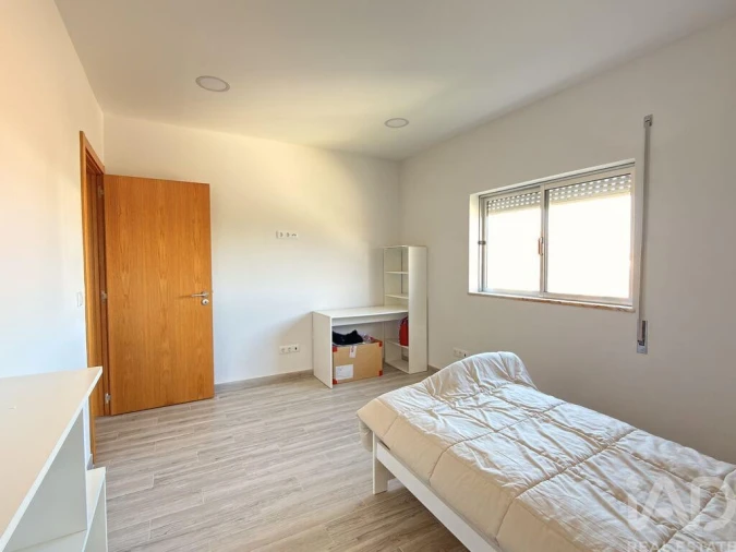 Moradia T4 para Venda em Lavos Foto 19