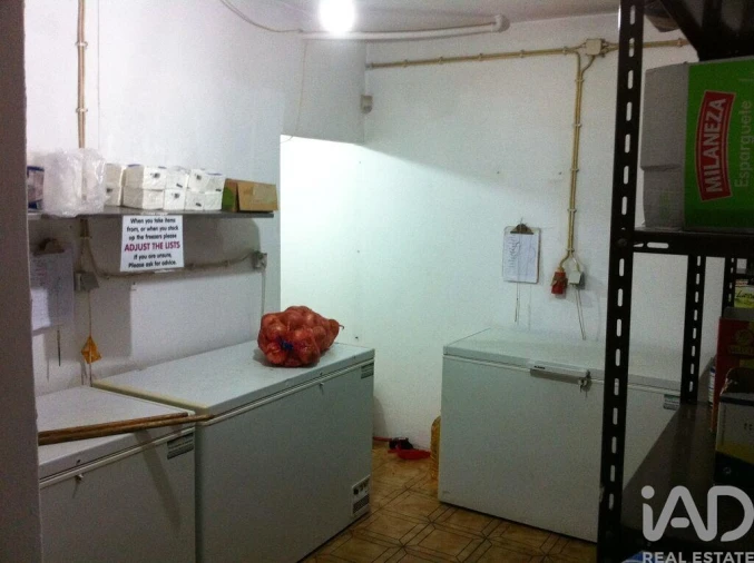 Loja para Venda em Albufeira e Olhos de Água Foto 17