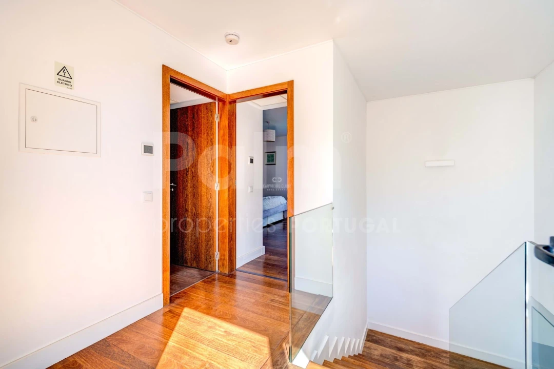 Moradia T4 para Venda em Ferragudo Foto 17