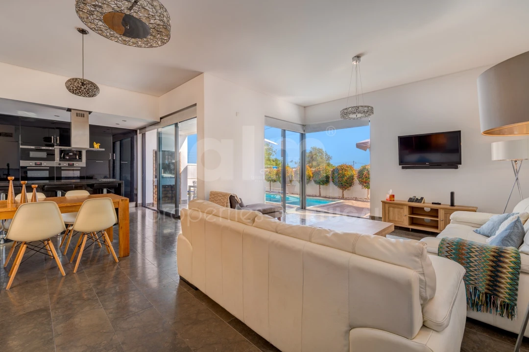 Moradia T4 para Venda em Ferragudo Foto 10