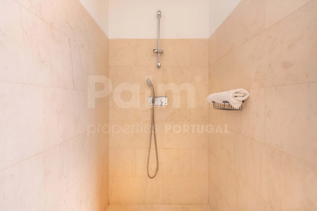 Moradia T4 para Venda em Ferragudo Foto 45