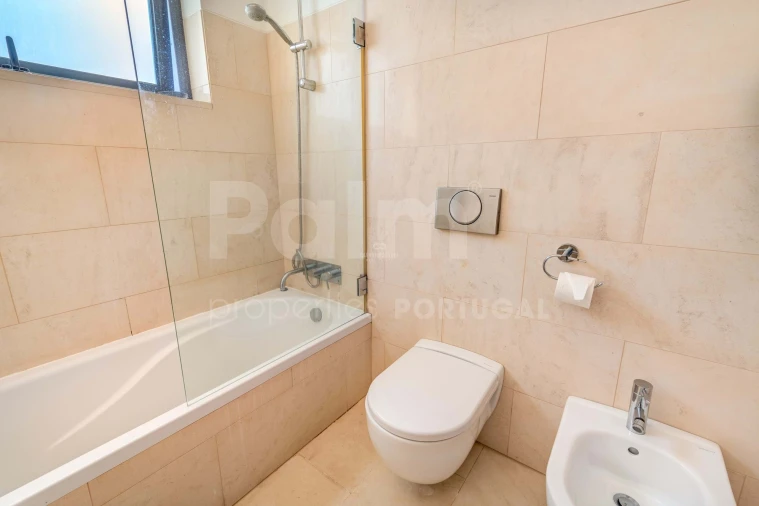 Moradia T4 para Venda em Ferragudo Foto 38