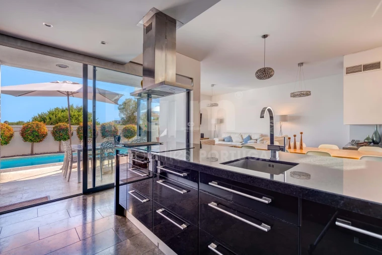 Moradia T4 para Venda em Ferragudo Foto 7