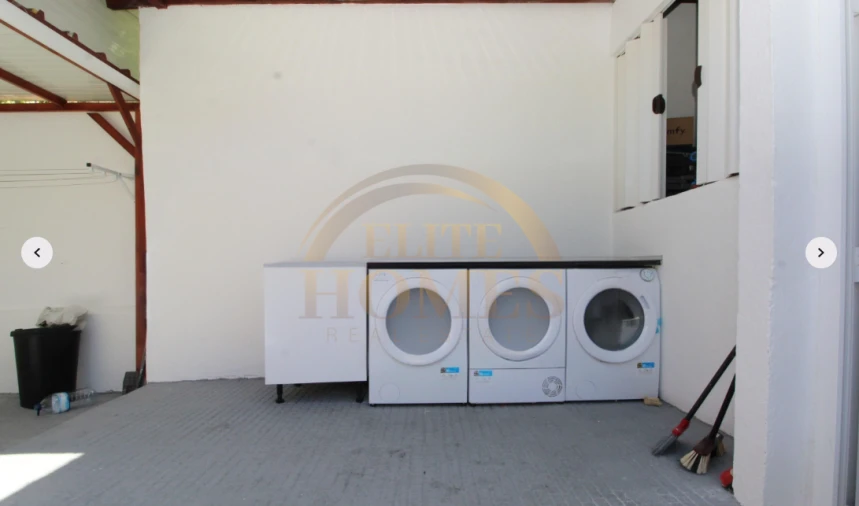 Moradia T9 para Venda em Ajuda Foto 18